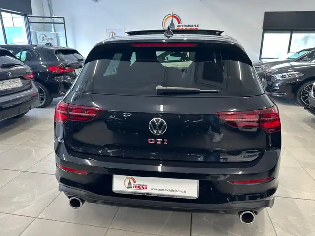 Volkswagen Golf view 5