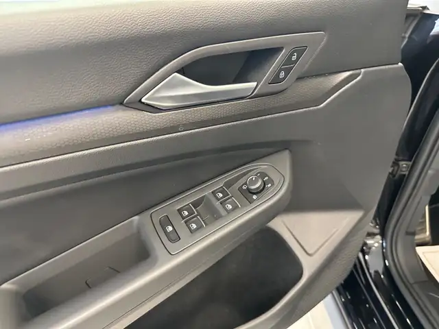 Volkswagen Golf view 12