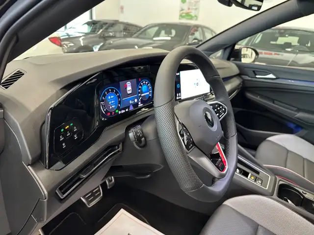 Volkswagen Golf view 13