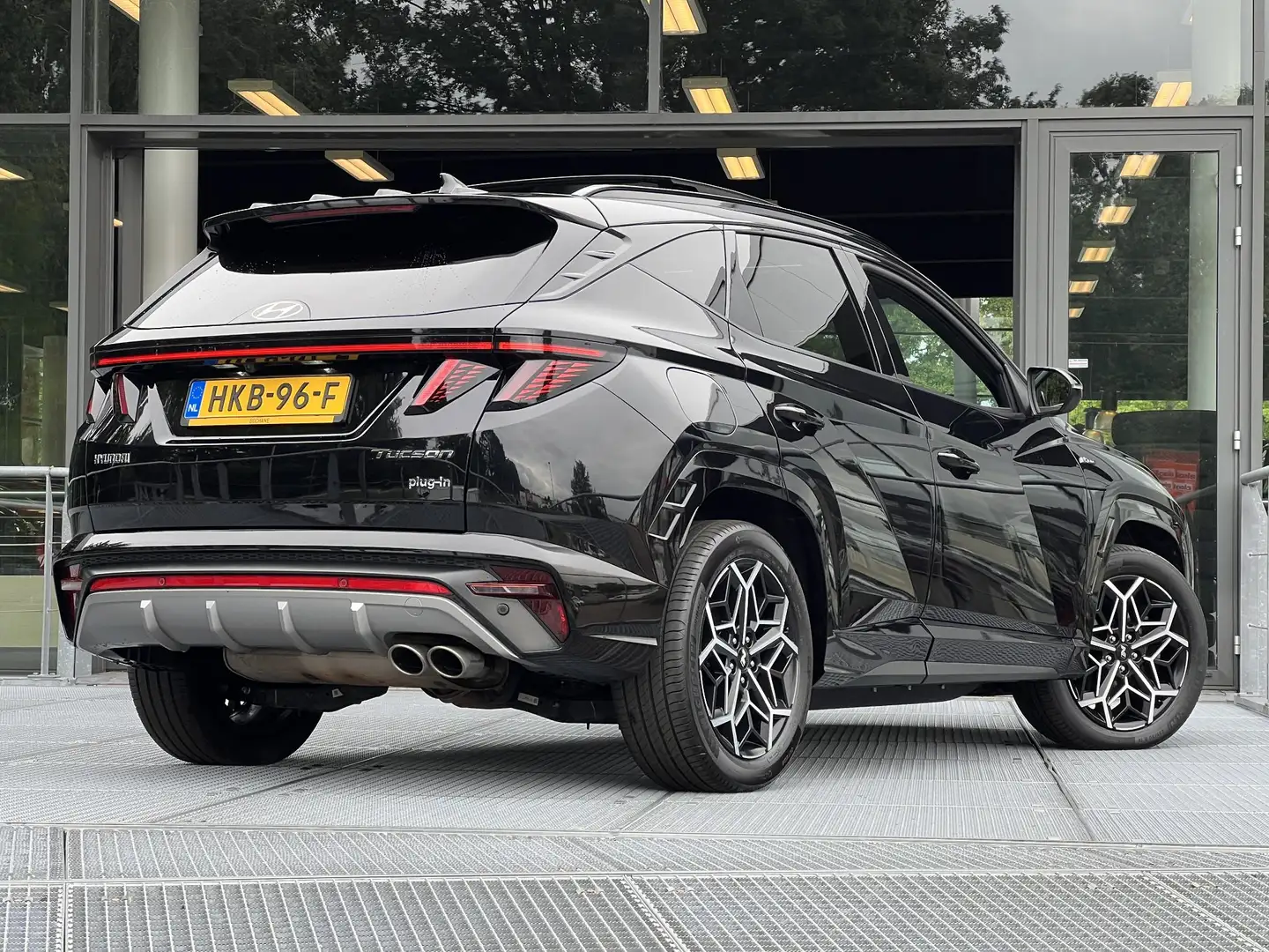 Hyundai TUCSON 1.6 T-GDI PHEV N Line Sky 4WD 265PK | Panoramadak Zwart - 2