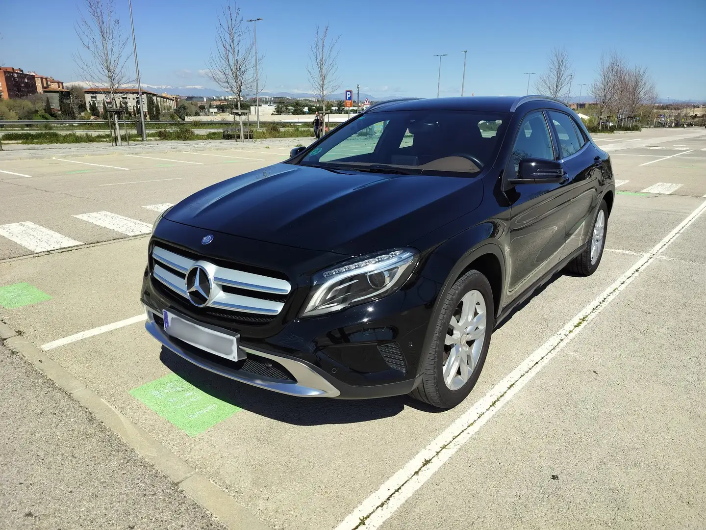 Mercedes-Benz GLA 200 200d Urban 7G-DCT - 1
