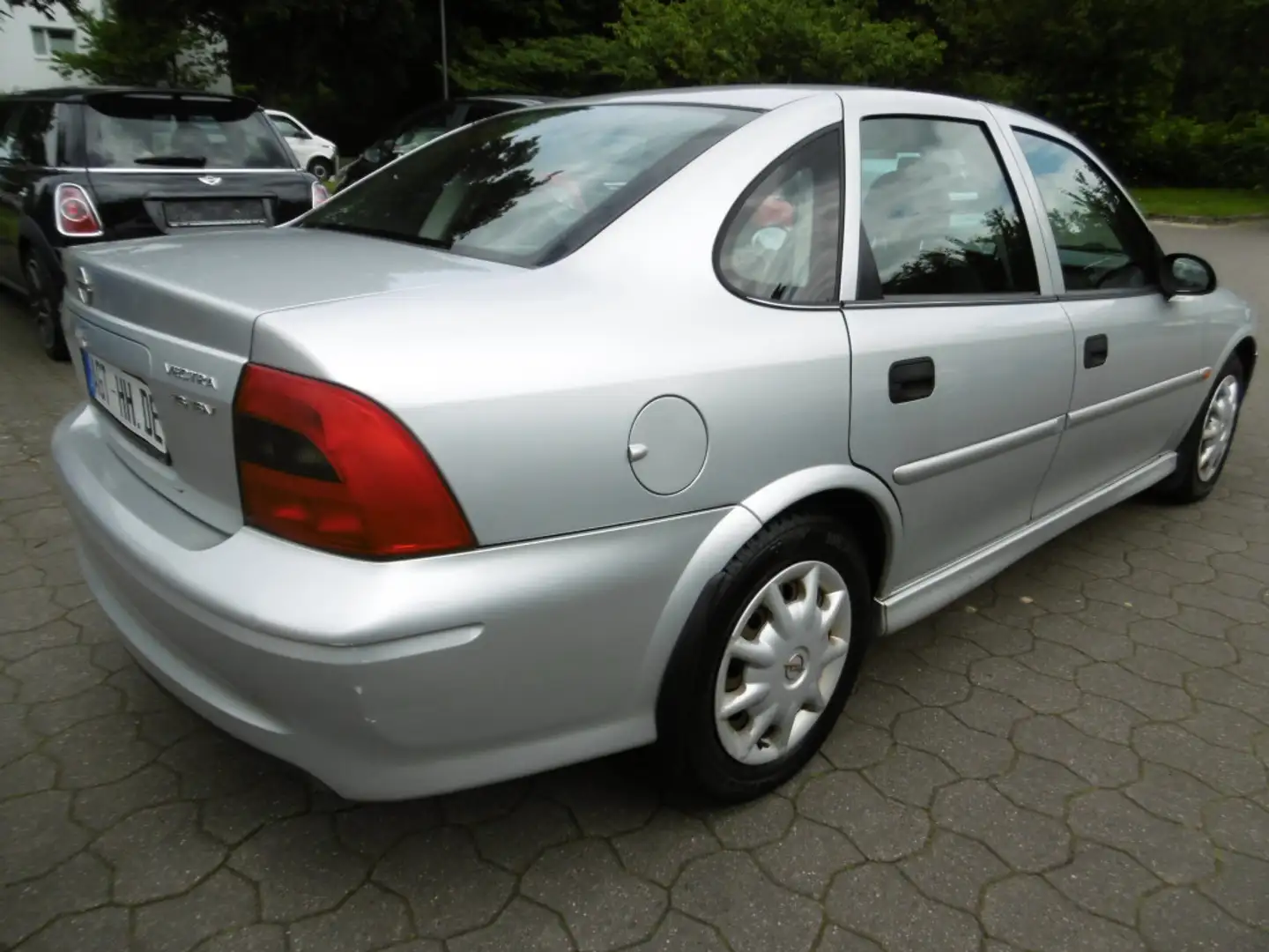 Opel Vectra 1.6 Allwetterreifen 1.Hand Zilver - 2