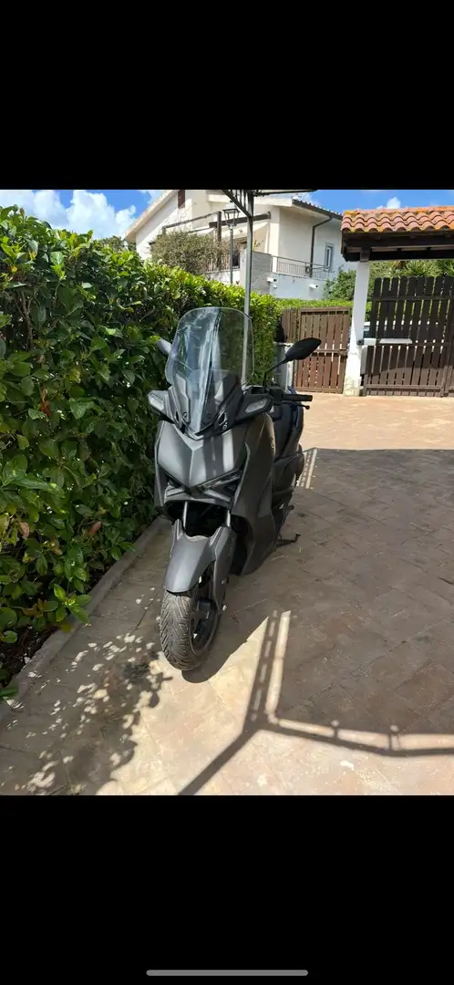 Yamaha X-Max 300 Nero - 1