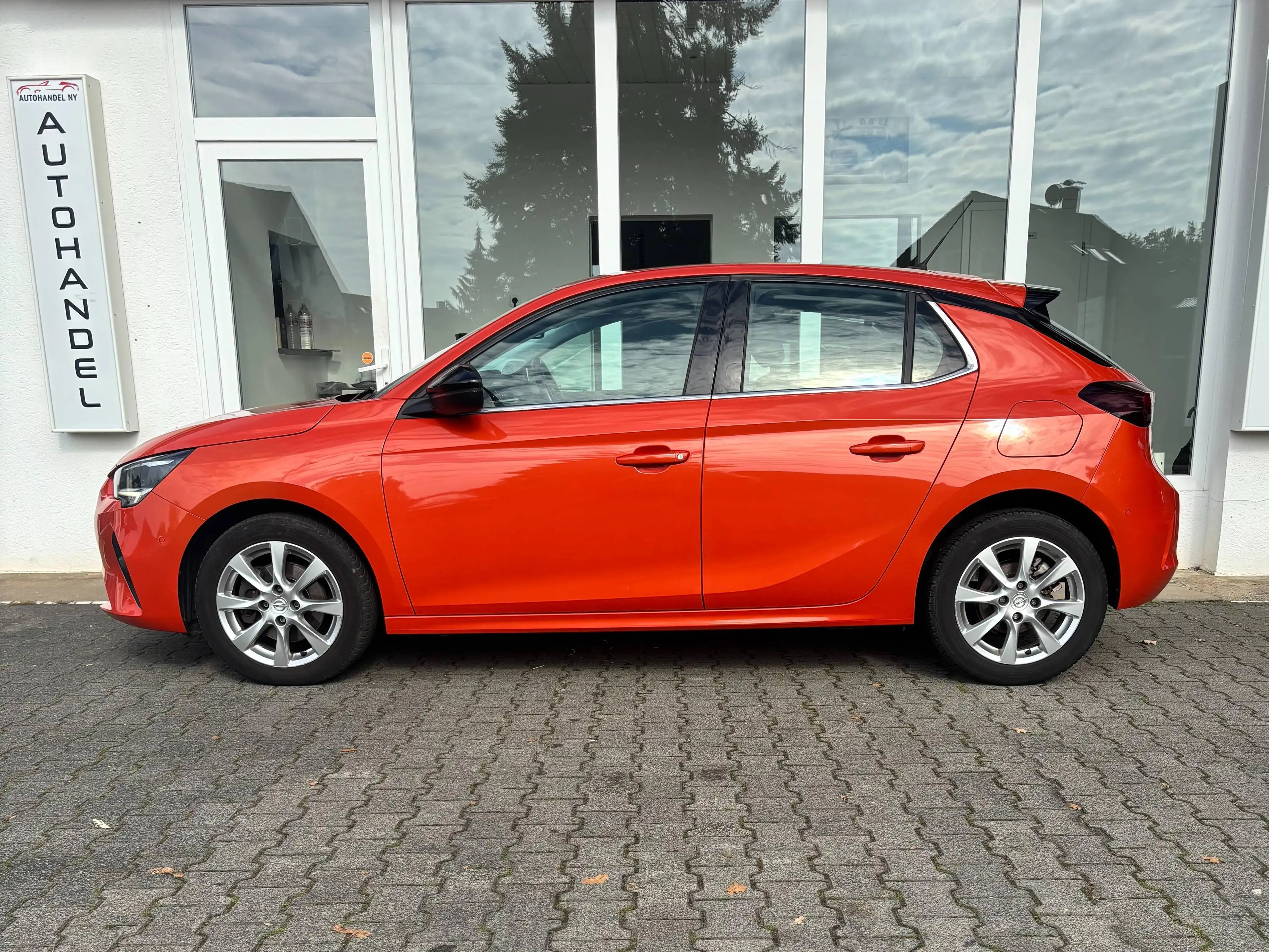 Opel Corsa 1.Hd,Scheckheft,Shz,Kamara,PDC,Klimaautm, — photo 4