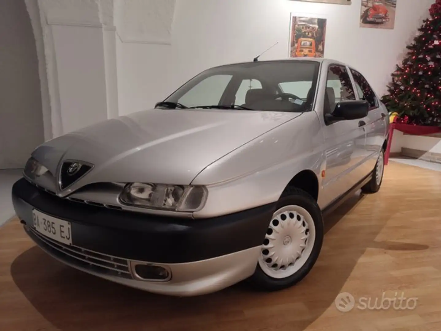 Alfa Romeo 146 Plateado - 1