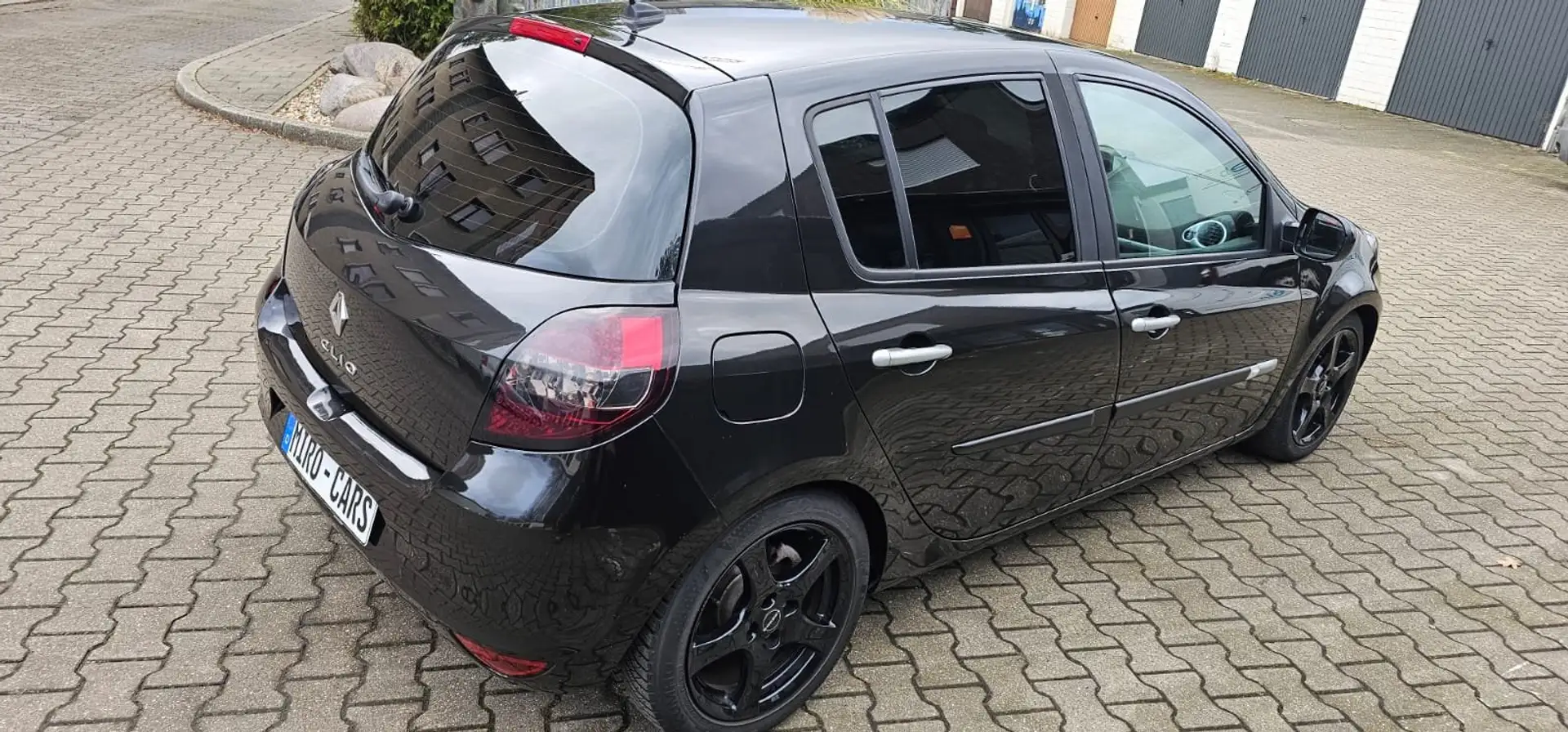Renault Clio 1.2 16V TCE TÜV Neu Negro - 1