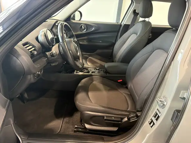 Mini Clubman view 8