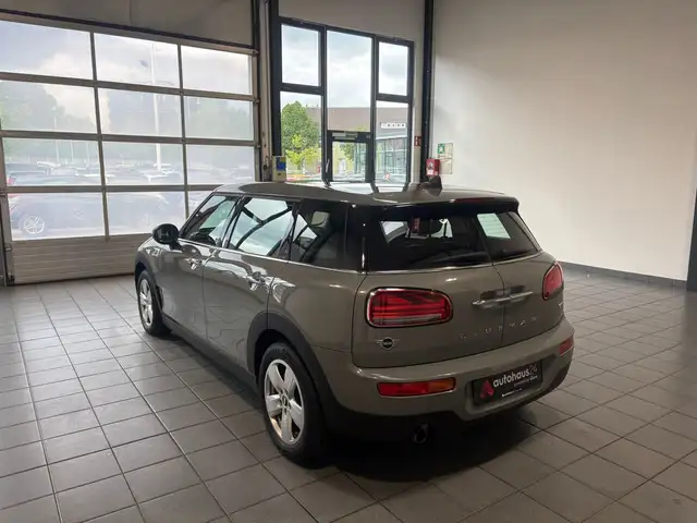 Mini Clubman view 4