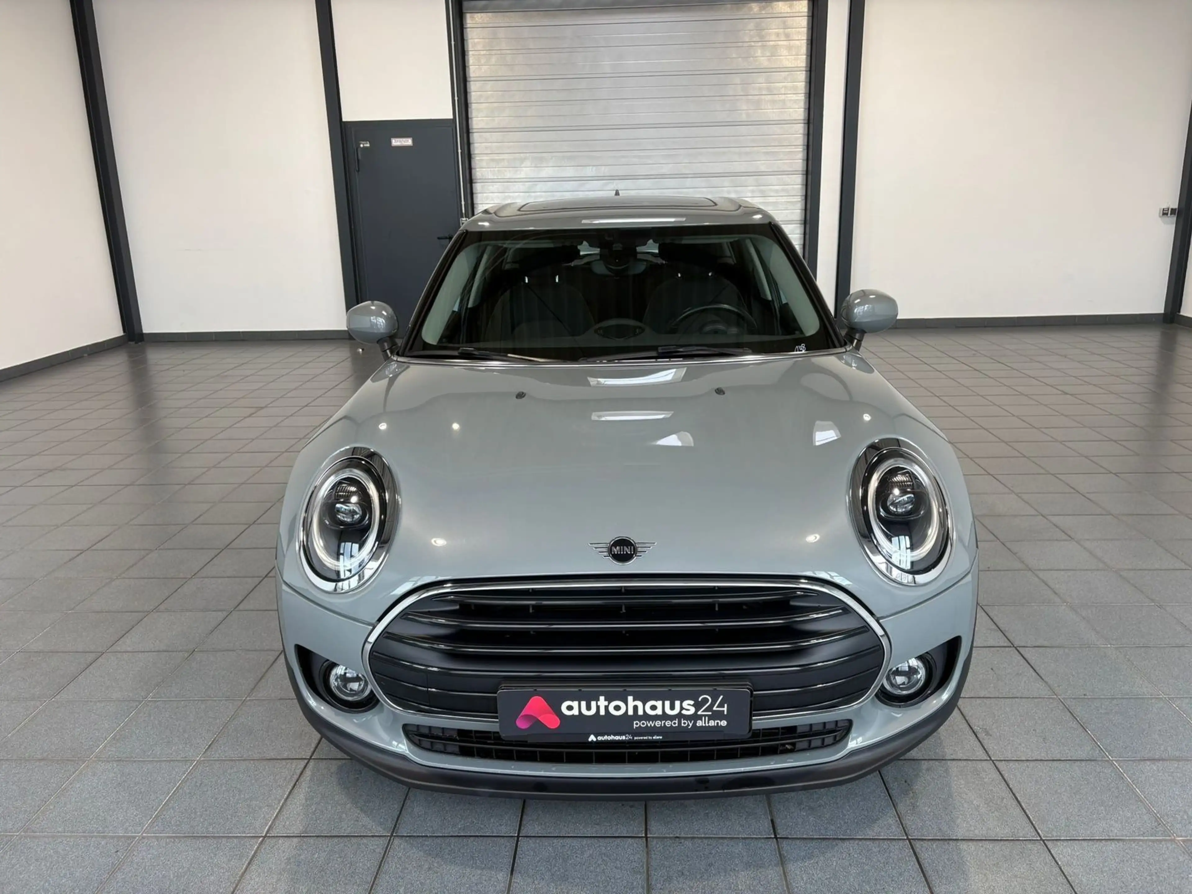 MINI One Clubman Clubman One  Essential Trim|ACC|Pano|LED — photo 2