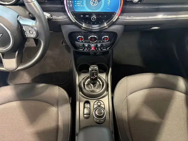 Mini Clubman view 12