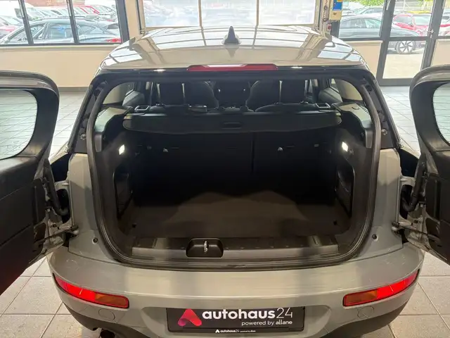 Mini Clubman view 6