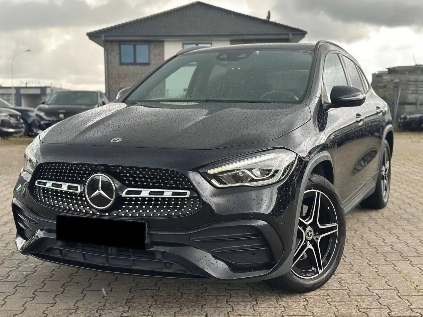 Mercedes-Benz GLA 250 GLA 250e PHEV Aut. Schwarz - 1