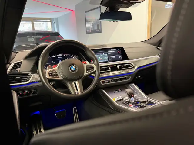 BMW X6 M view 10