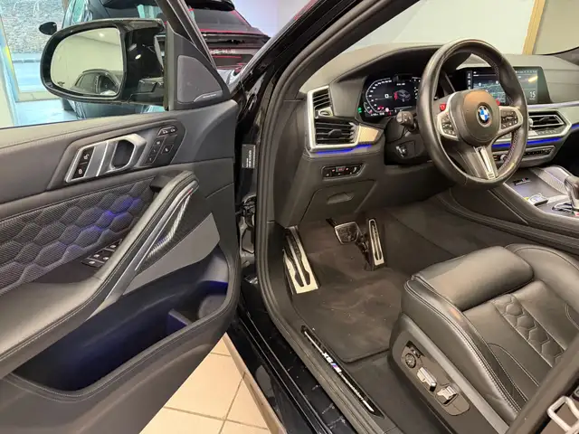 BMW X6 M view 8