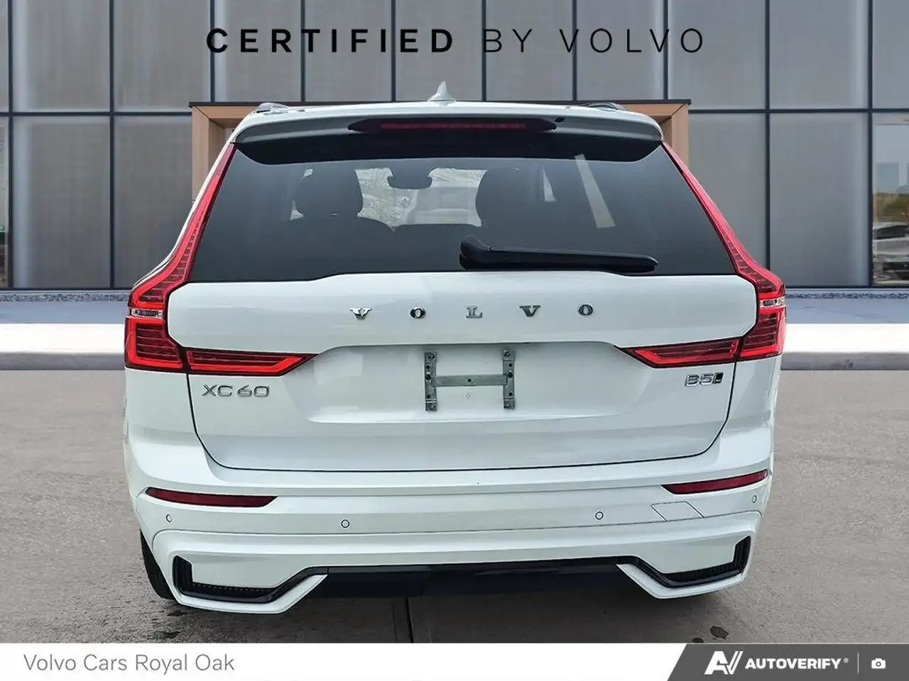 Volvo XC60 снимка Volvo XC60