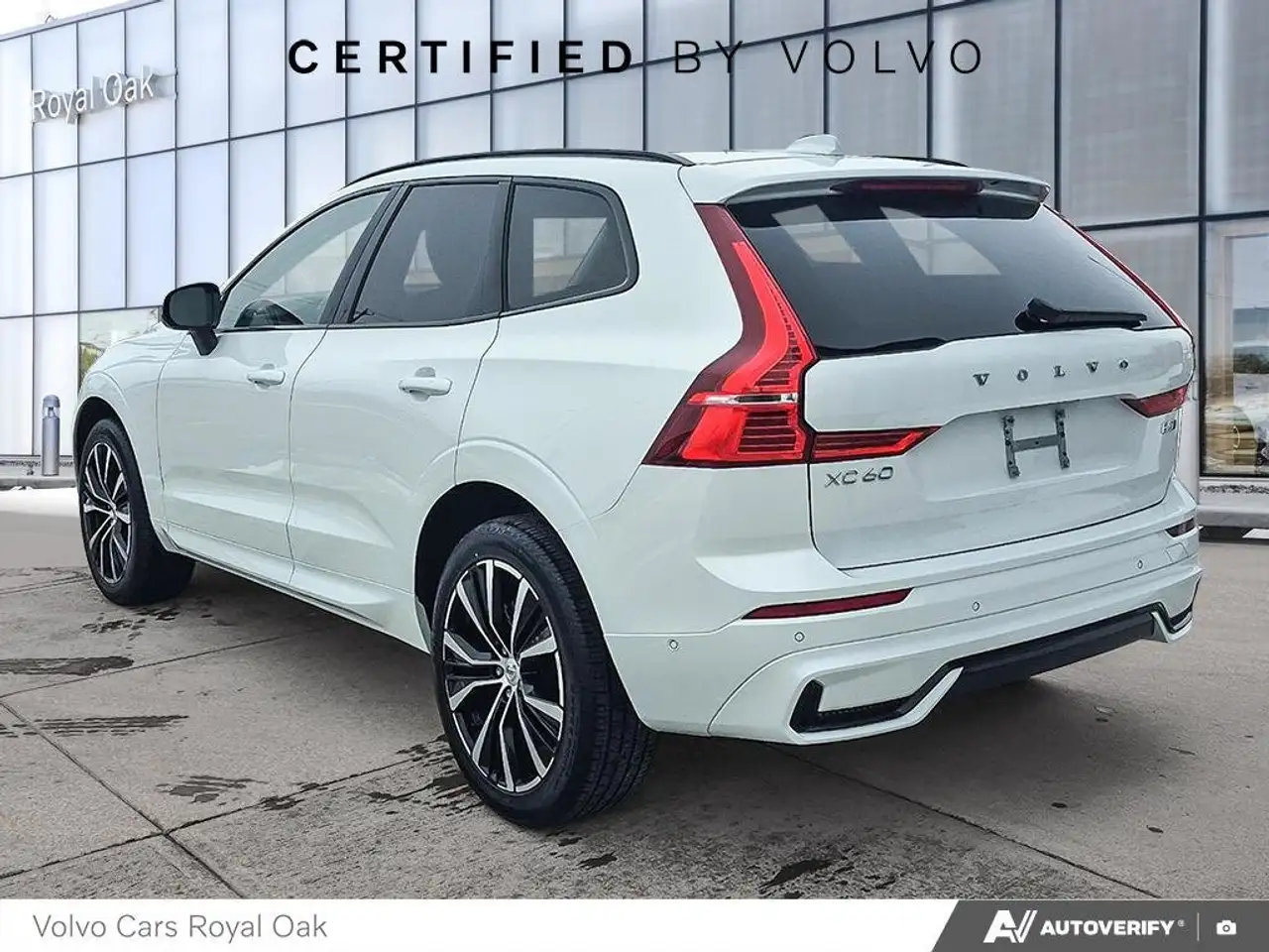 Volvo XC60 снимка Volvo XC60