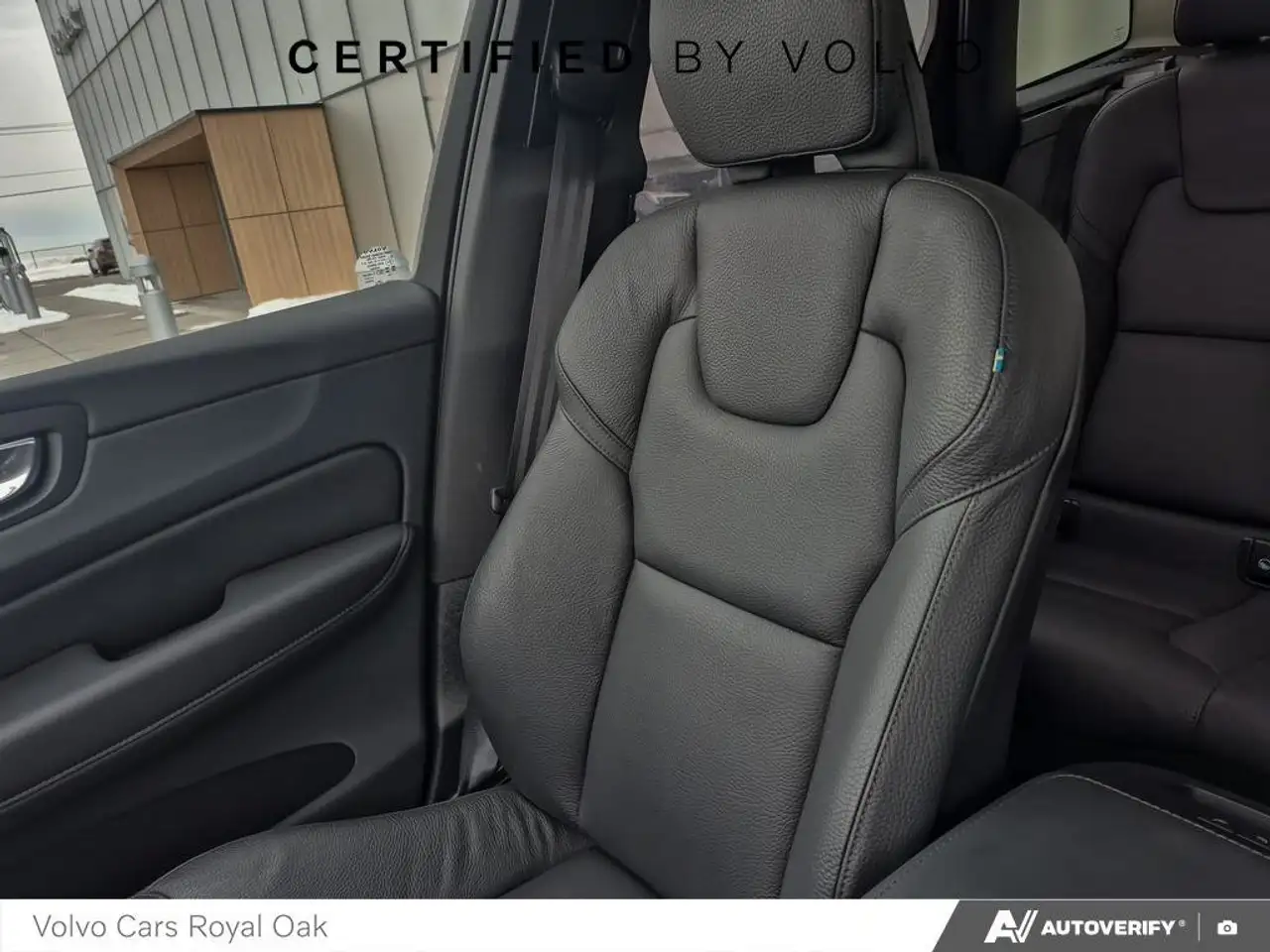 Volvo XC60 снимка Volvo XC60