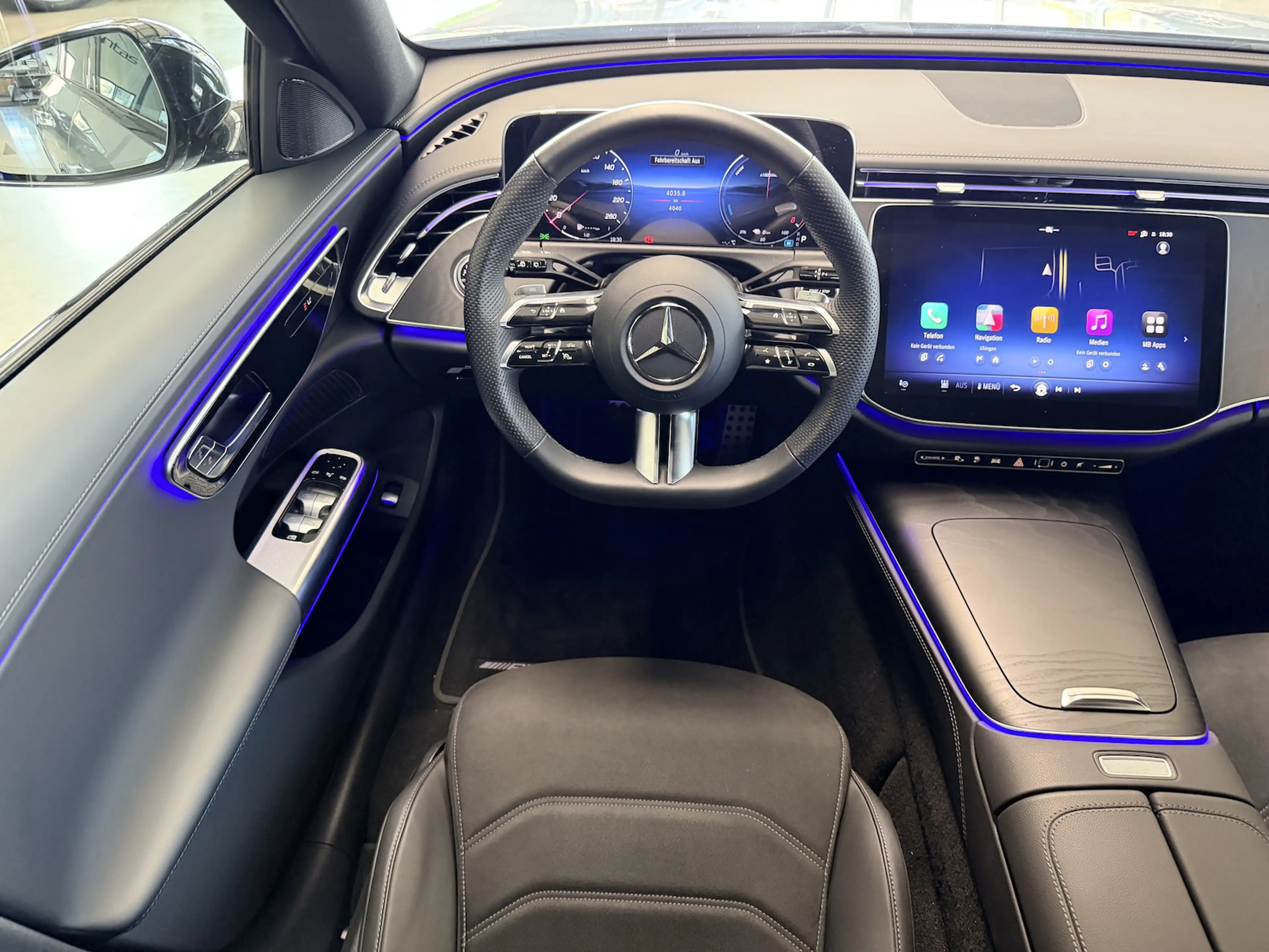 Mercedes-Benz E 300 de AMG Night DISTRONIC+ Kamera MBUX KEYLESS-GO AHK — photo 12