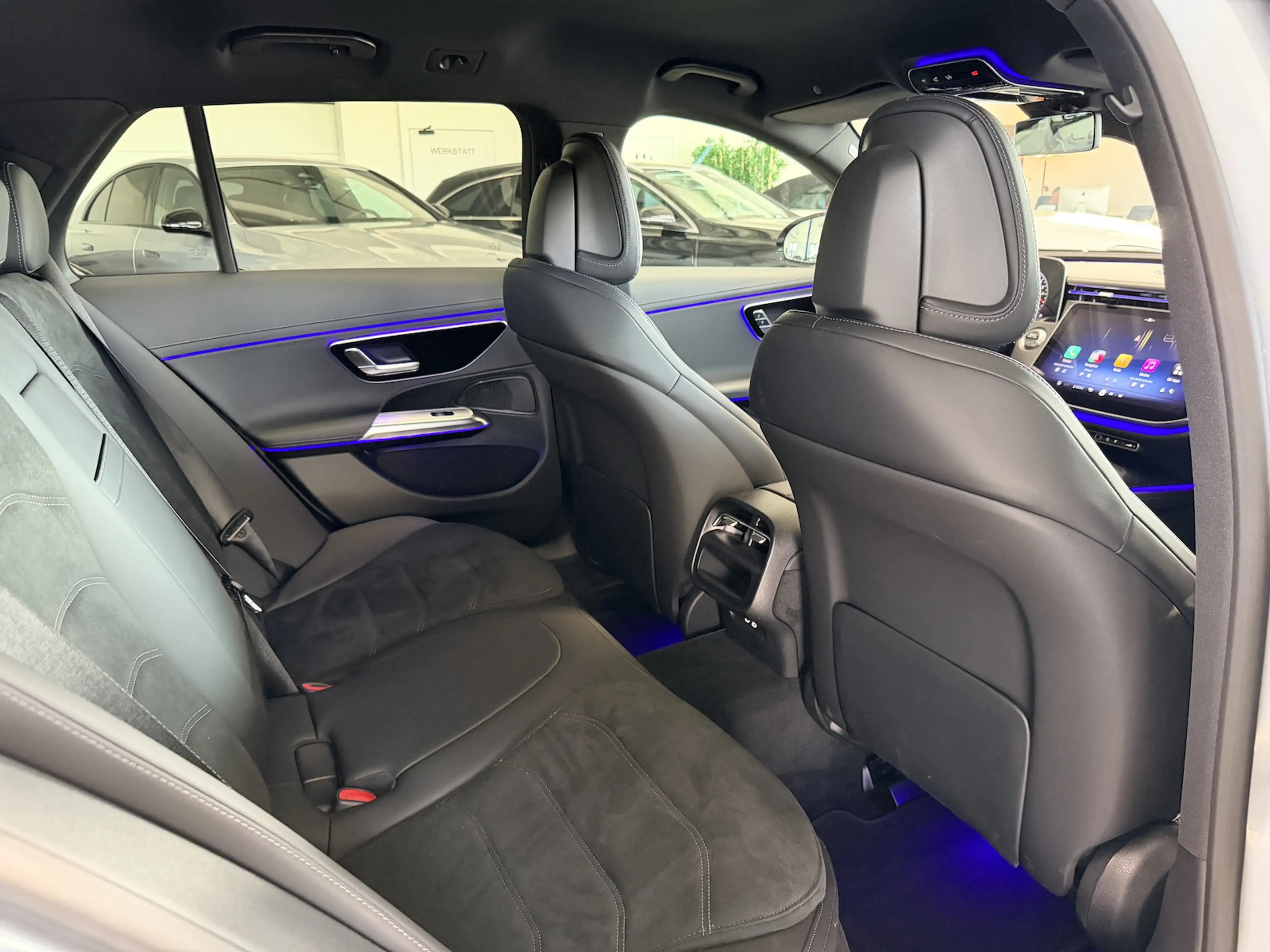 Mercedes-Benz E 300 de AMG Night DISTRONIC+ Kamera MBUX KEYLESS-GO AHK — photo 10