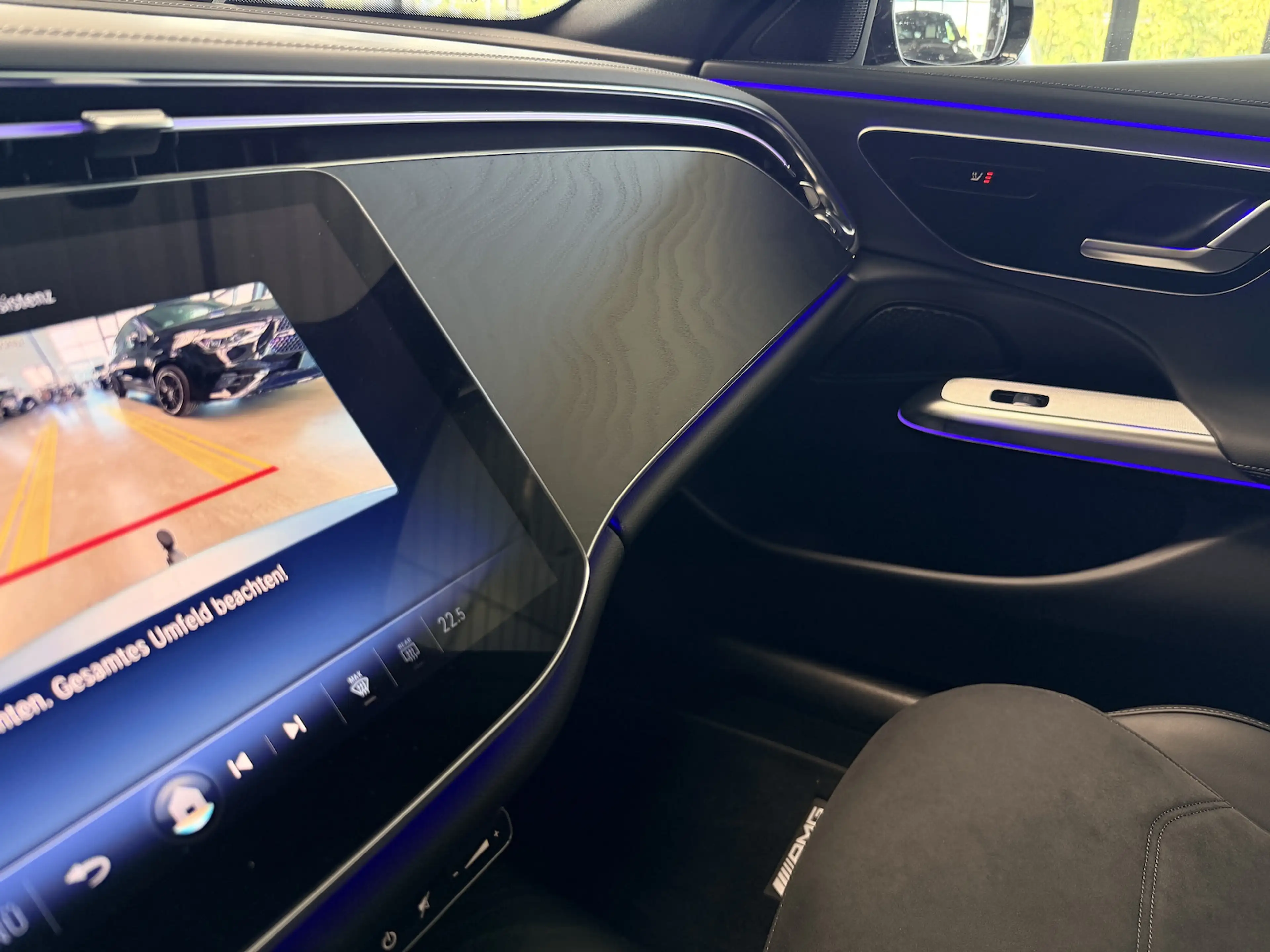 Mercedes-Benz E 300 de AMG Night DISTRONIC+ Kamera MBUX KEYLESS-GO AHK — photo 15