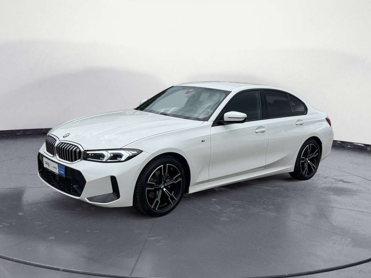 BMW 320 — BMW 320 i Automatik M SPORT Driving Assistant HiFi Pa
