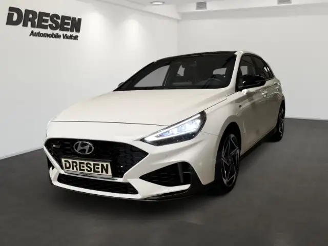Hyundai i30 N Line Mild Hybrid 1.5 T GDI Navi+Rückfahrkamera+P