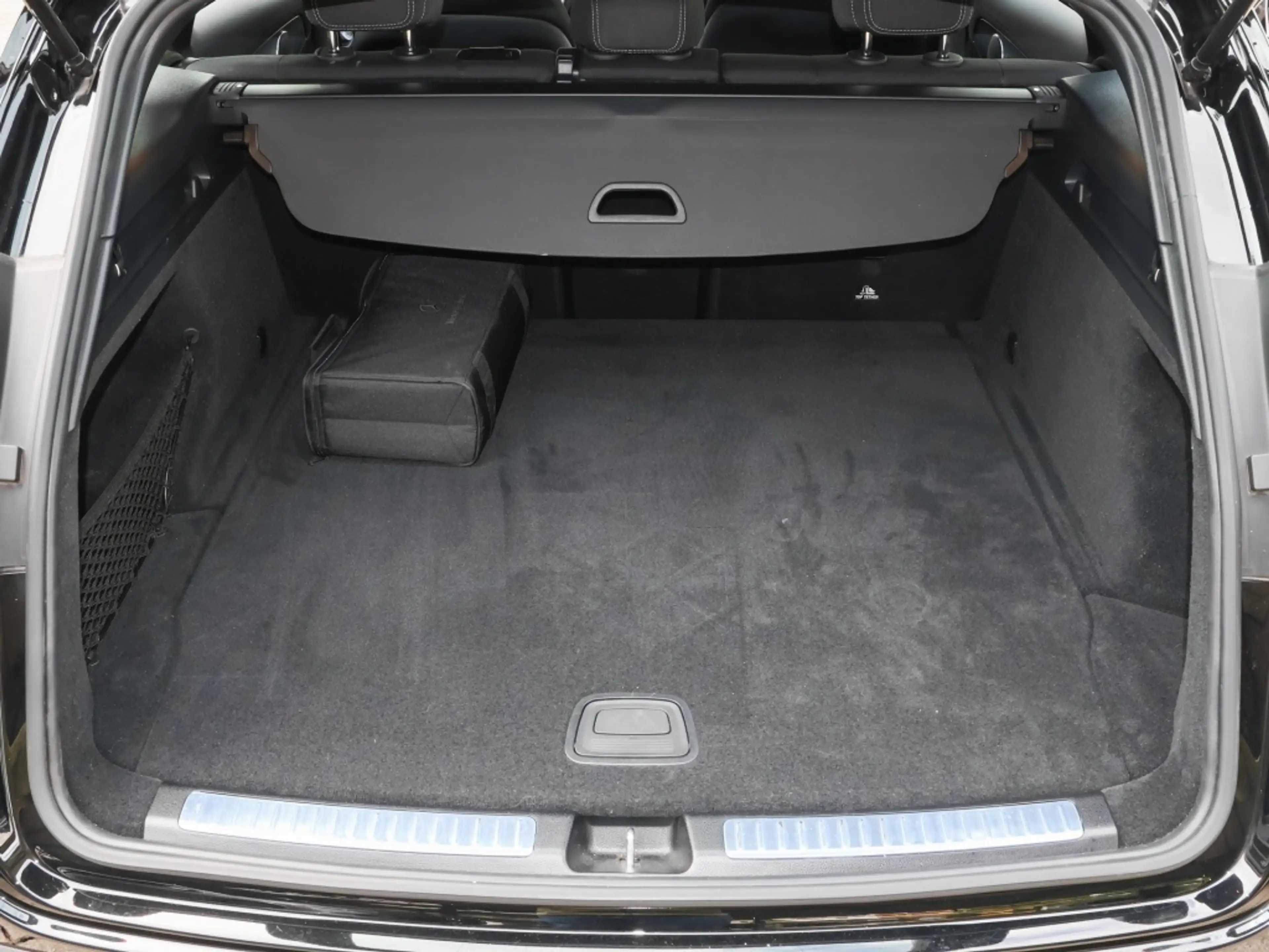 Mercedes-Benz EQC 400 400 4M MLB/Ambiente/Distr/Kamera/Shz/Navi/ — photo 14