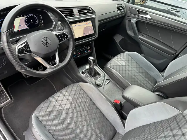 Volkswagen Tiguan view 11