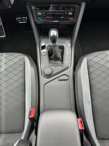 Volkswagen Tiguan view 16