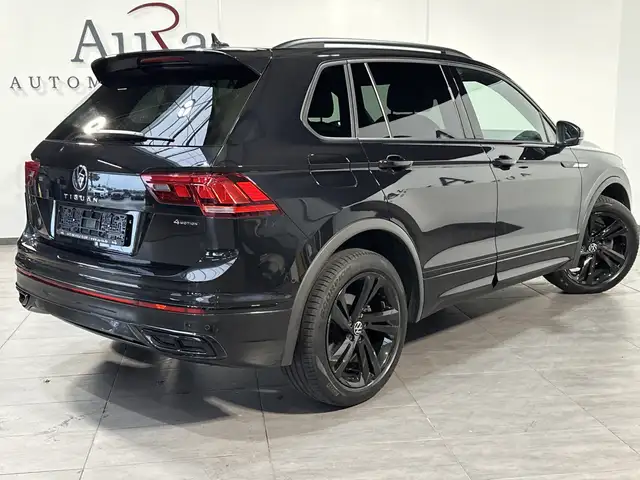 Volkswagen Tiguan view 4
