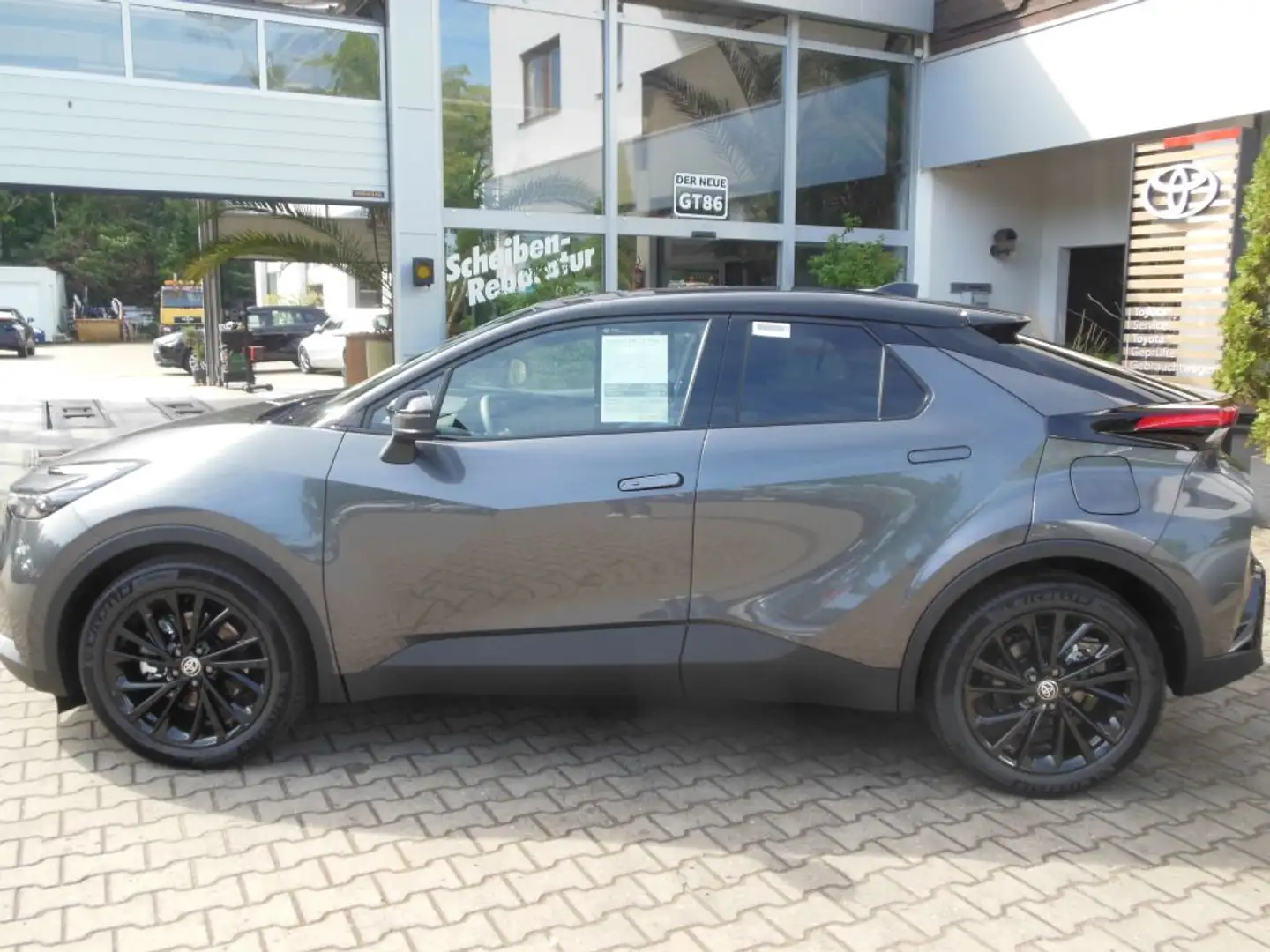 Toyota C-HR 2.0 Plug-in-Hybrid GR SPORT* sofort Verfügbar Gris - 2