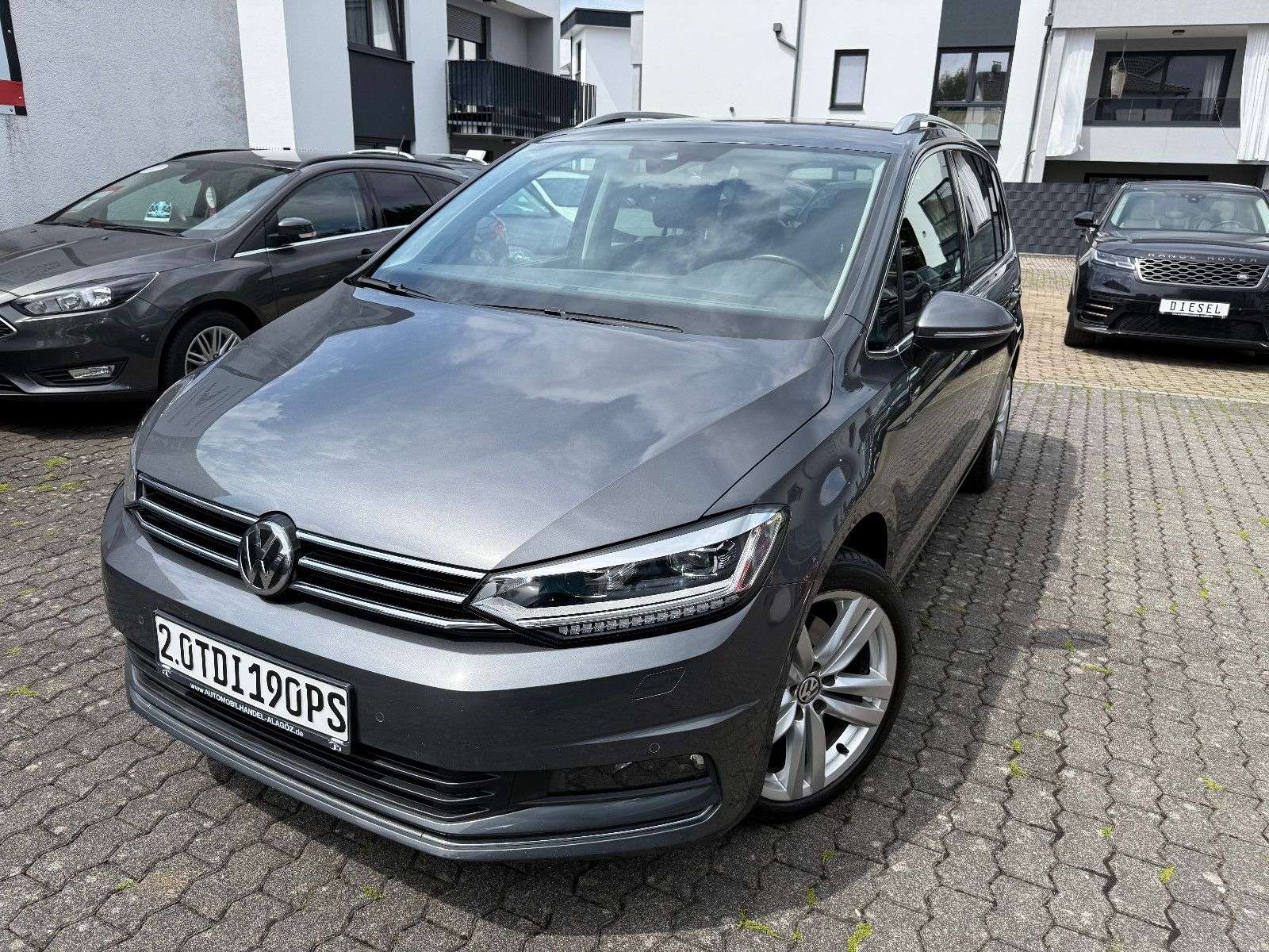 Second hand Volkswagen Touran 2.0