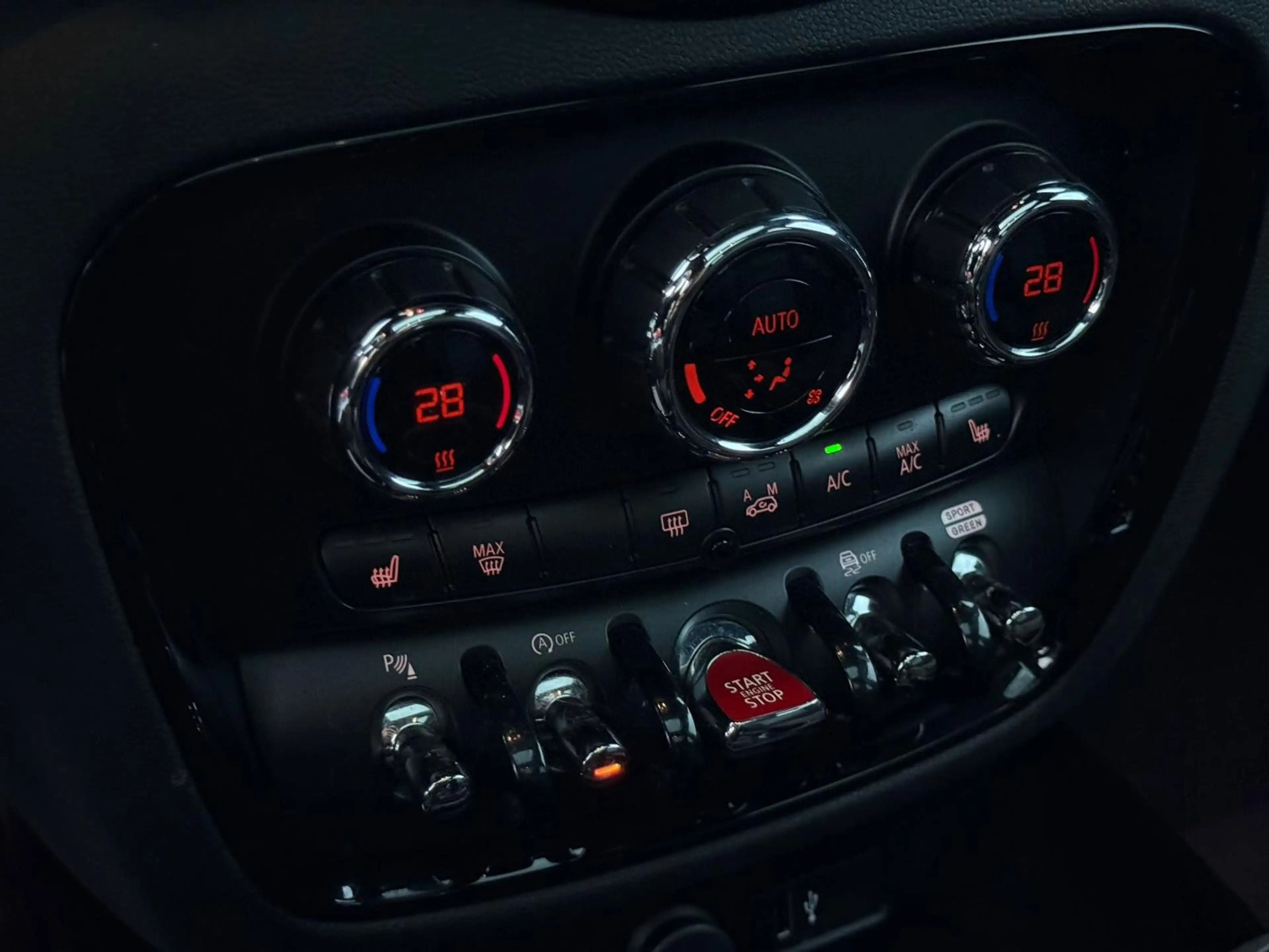MINI One D Clubman Automaat Airco ParkeerS Navi Led Verlichting * — photo 13