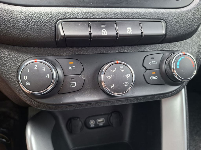 Kia Ceed SW / cee'd SW Sportswagon 1.6 GDI First Edition | Navi | Camera — photo 12