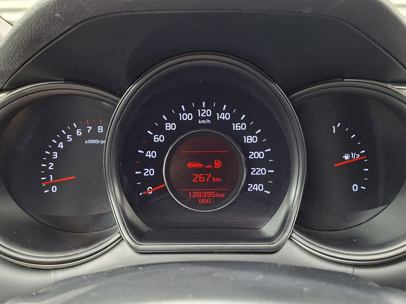 Kia Ceed SW / cee'd SW Sportswagon 1.6 GDI First Edition | Navi | Camera — photo 9