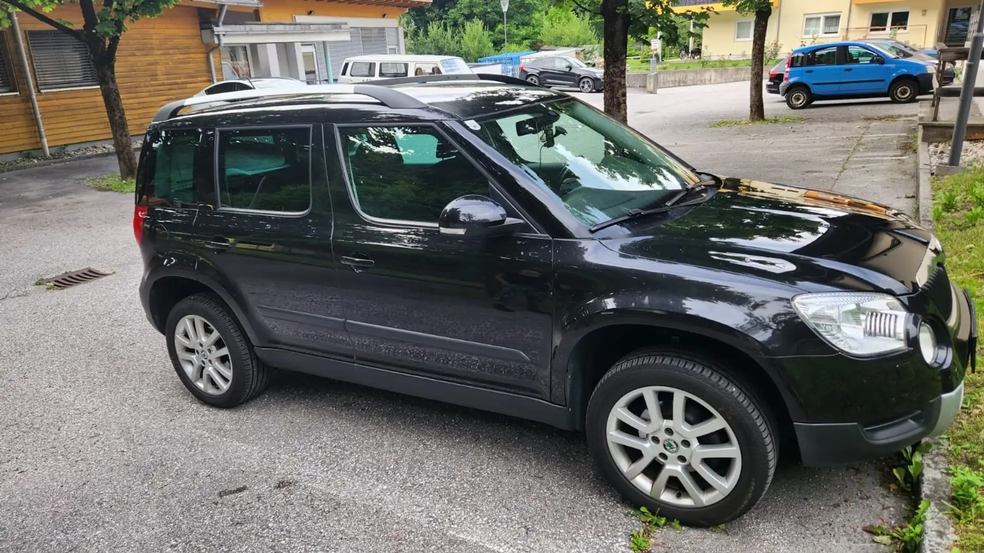 Skoda Yeti 4x4 Twenty Elegance 2,0 TDI CR DPF DSG - 1