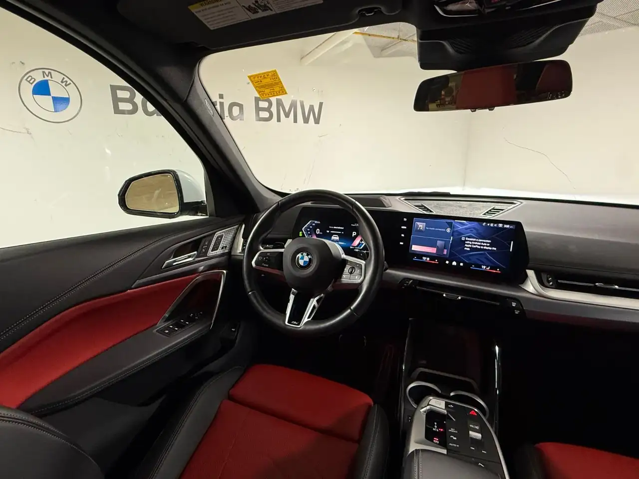 BMW X1 снимка BMW X1