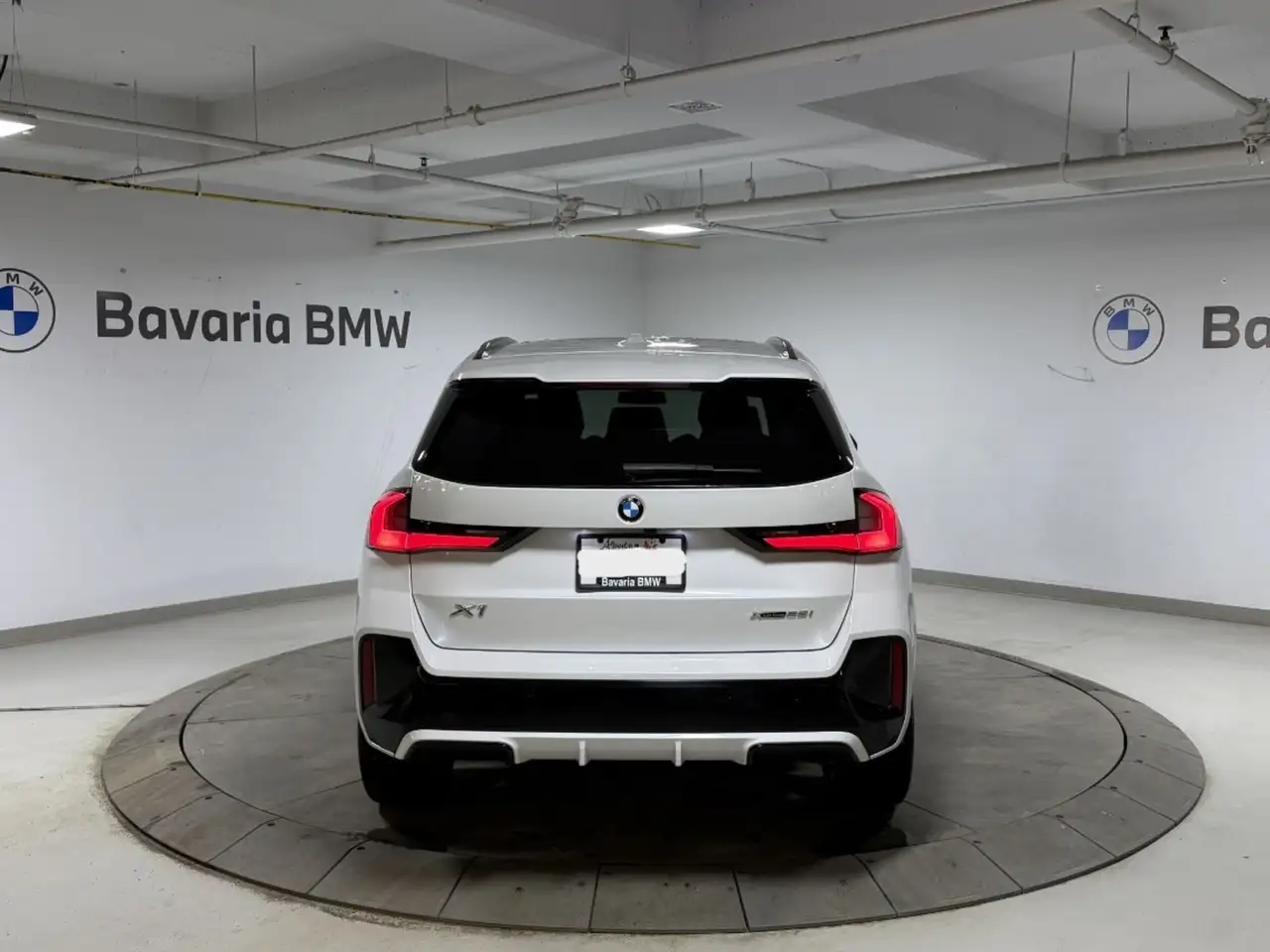 BMW X1 снимка BMW X1