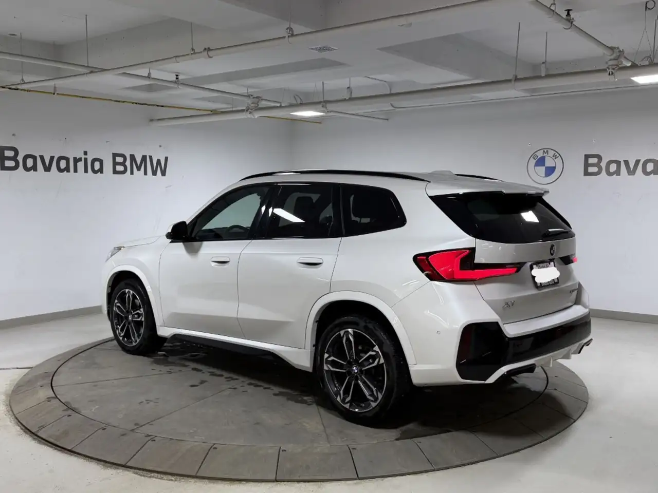 BMW X1 снимка BMW X1