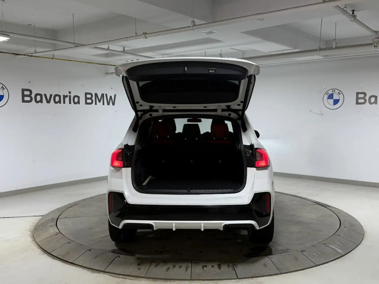 BMW X1 снимка BMW X1