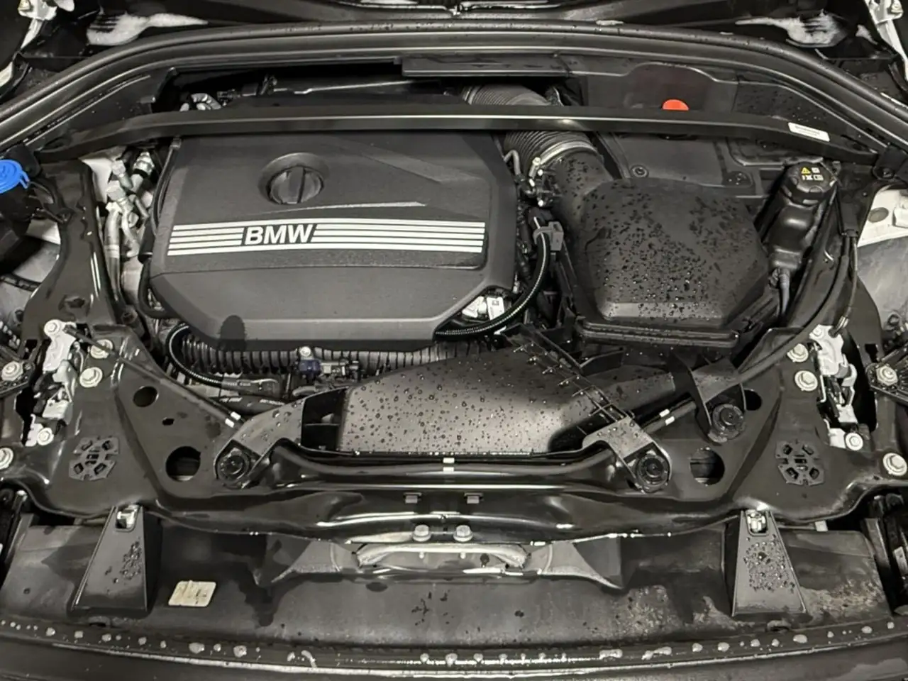 BMW X1 снимка BMW X1