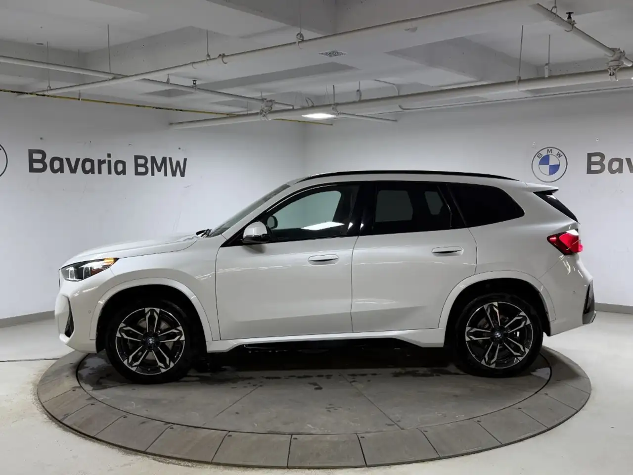 BMW X1 снимка BMW X1