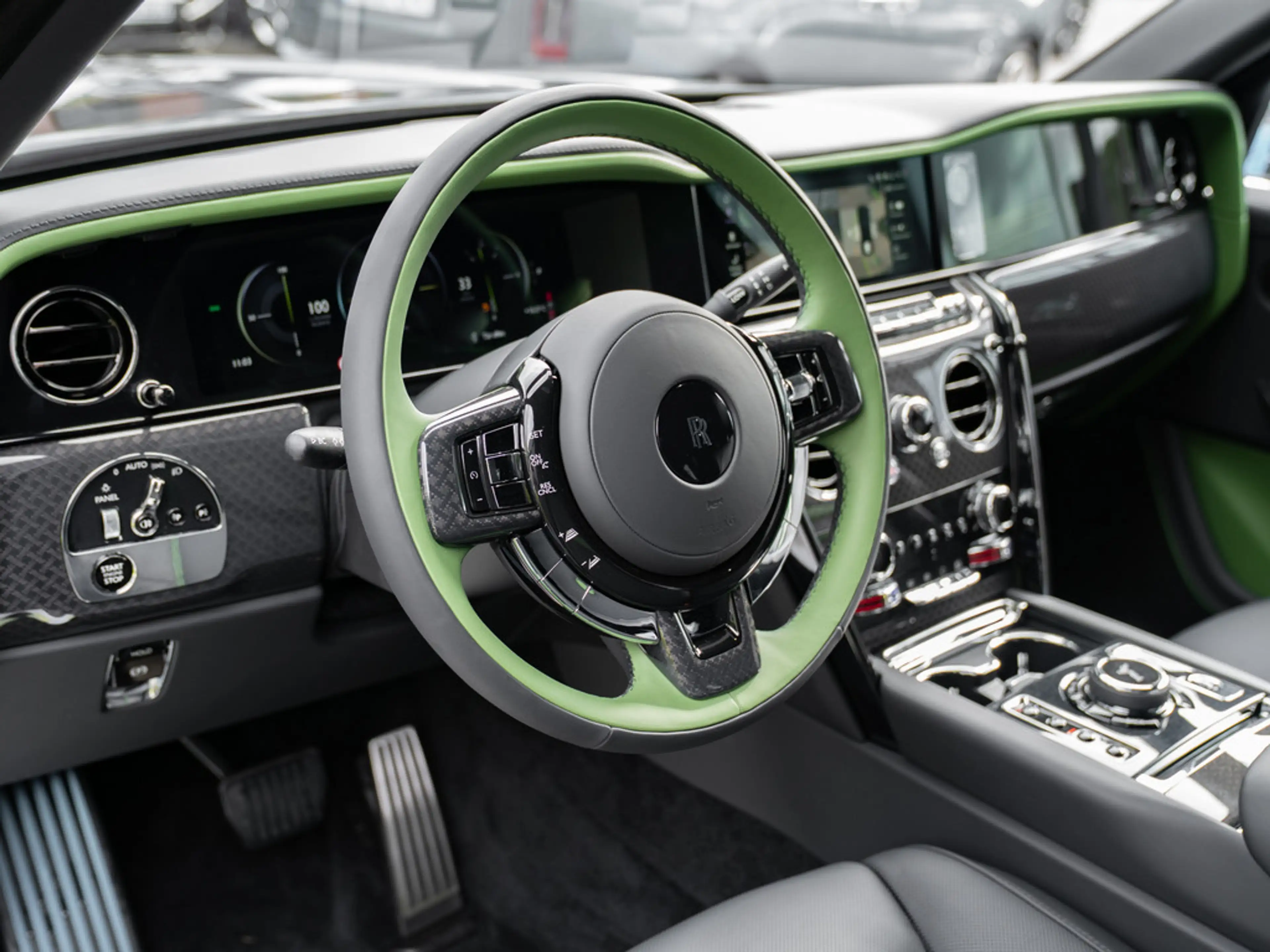 Rolls-Royce Cullinan Black Badge SERIES II + SHOOTING STA — photo 6
