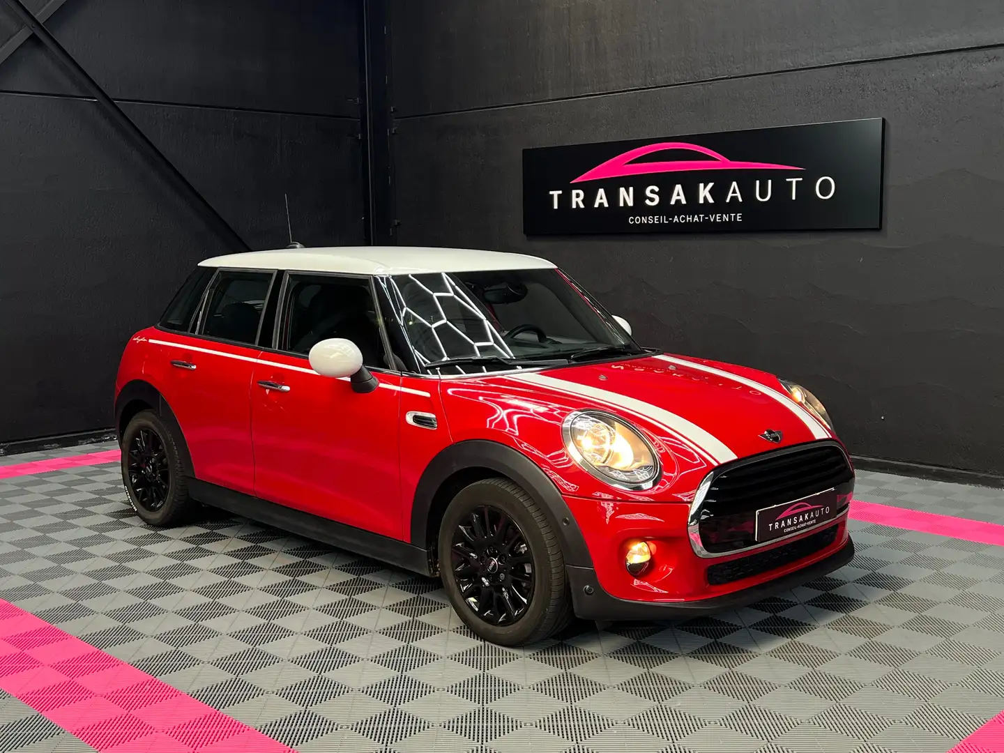 MINI Cooper Mini 1.5 Cooper Calington édition Rood - 1
