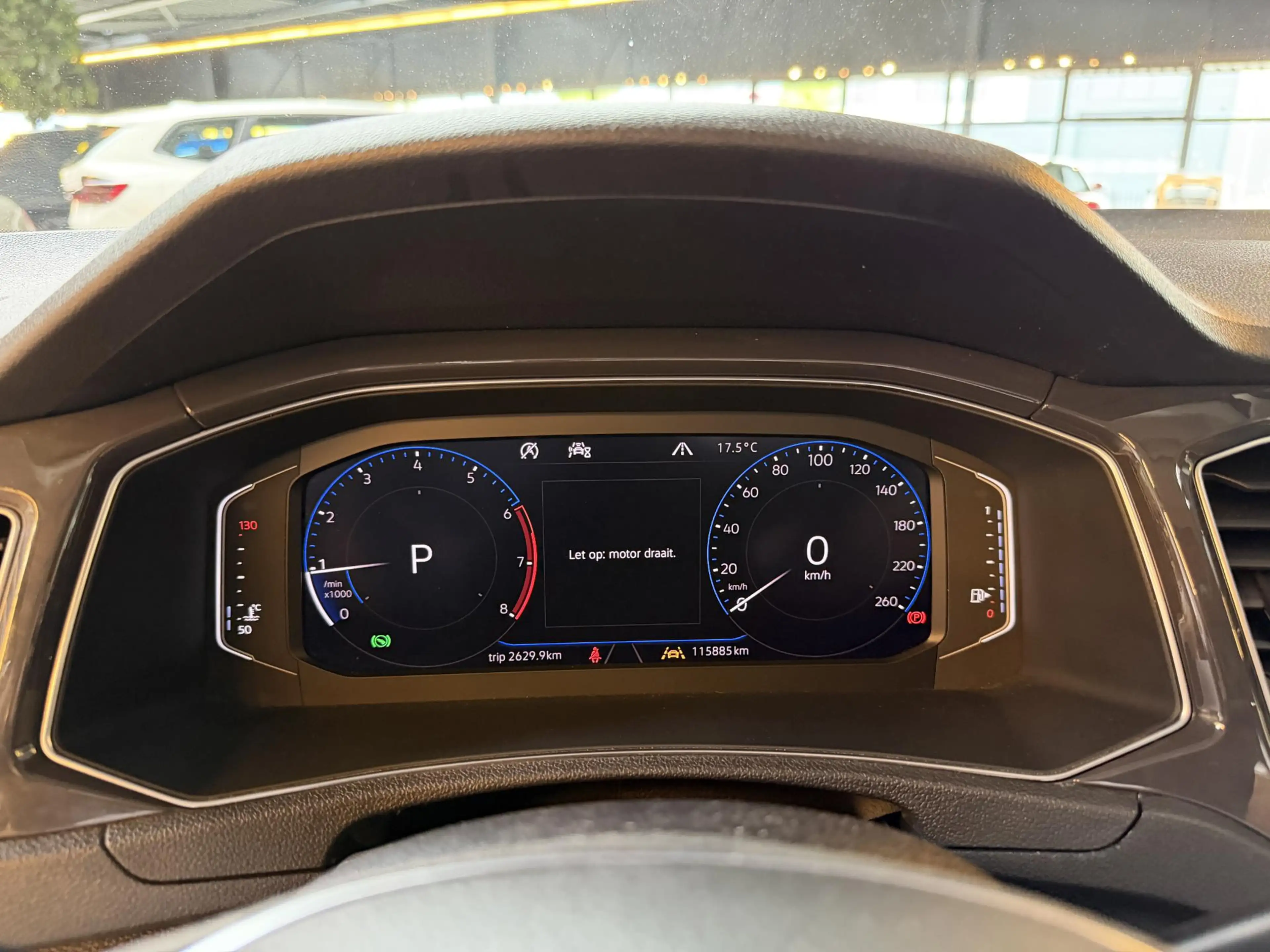 Volkswagen T-Roc 1.5 TSI Sport Business R | Pano | Camera | Keyless — photo 9