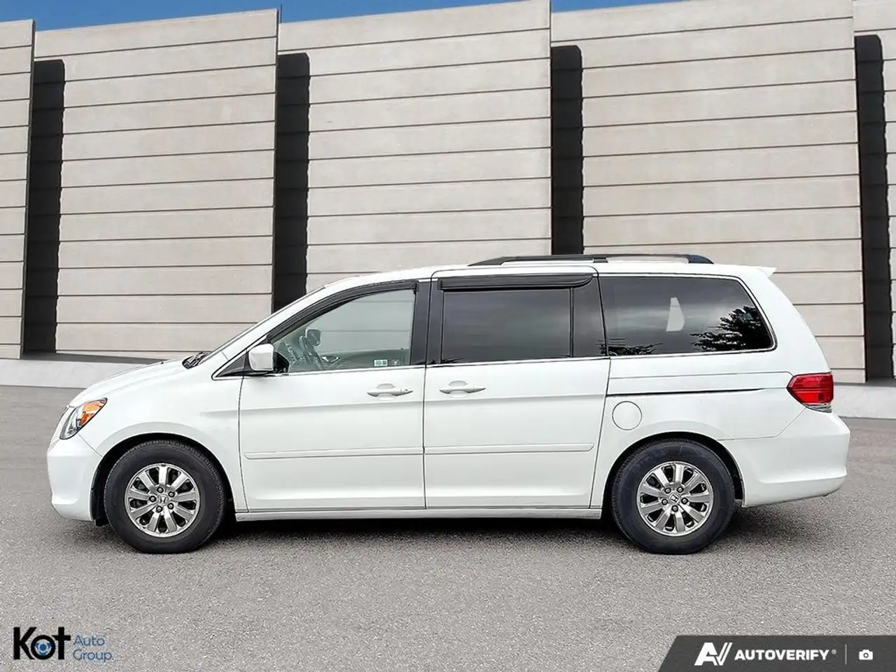 Honda Odyssey снимка Honda Odyssey