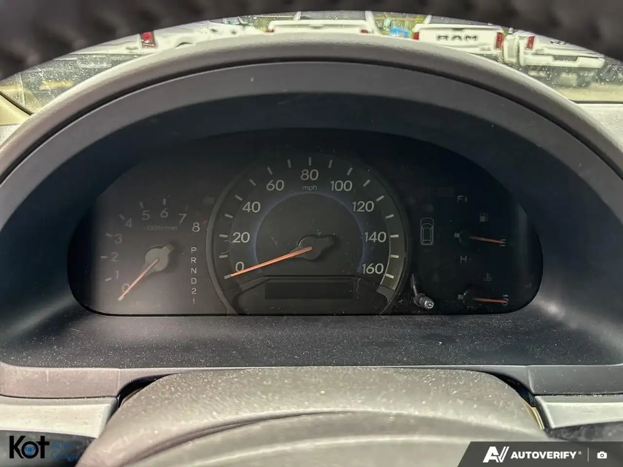 Honda Odyssey снимка Honda Odyssey
