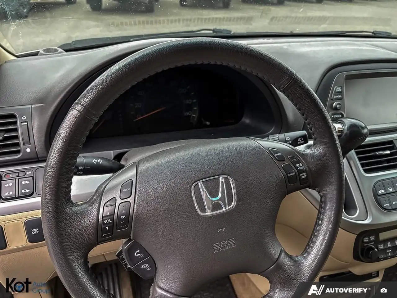 Honda Odyssey снимка Honda Odyssey
