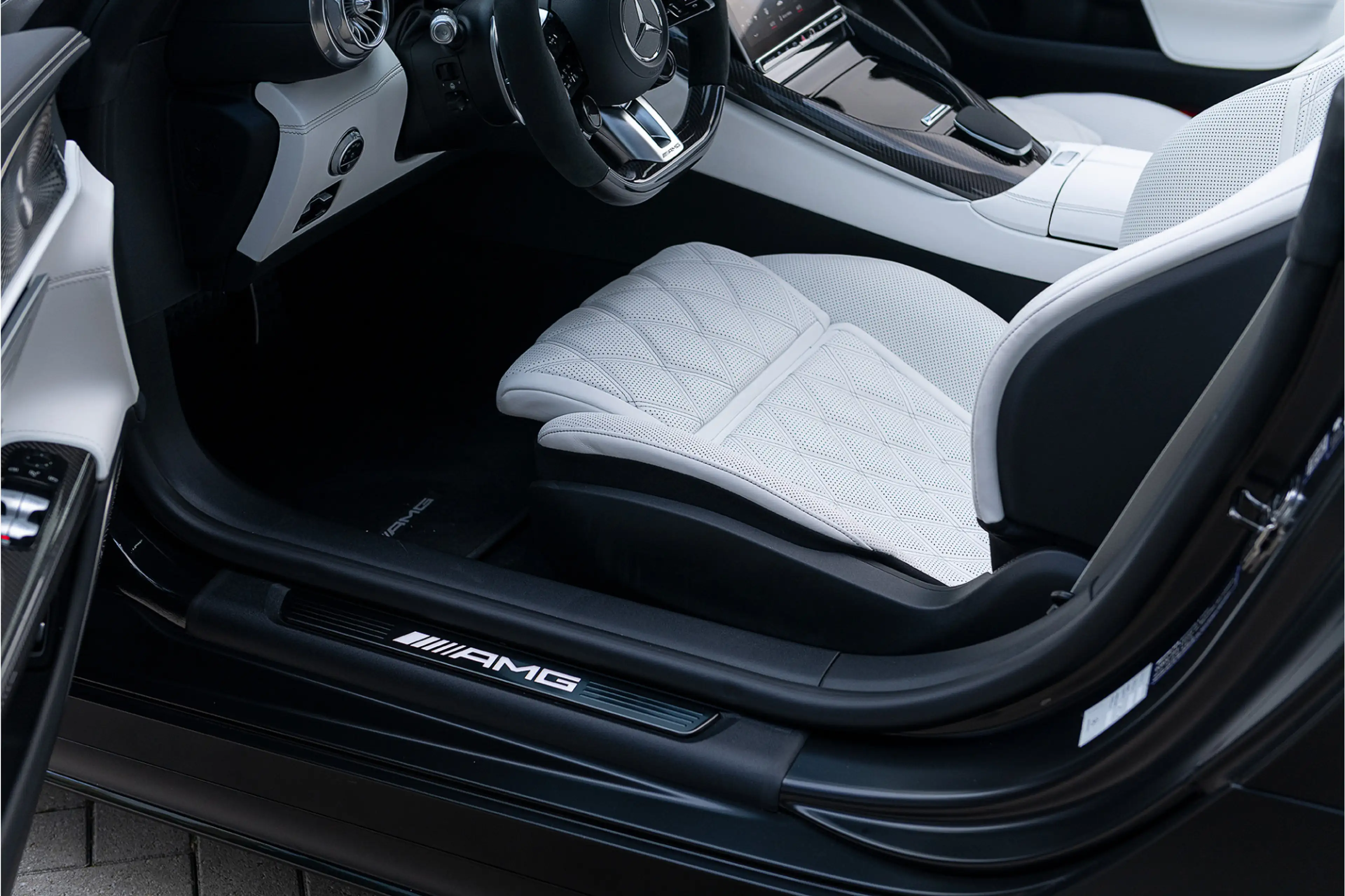 Mercedes-Benz SL 63 AMG 4MATIC+ Aero Nightpak Distronic+ LIFT IHC+ Achtera — photo 23