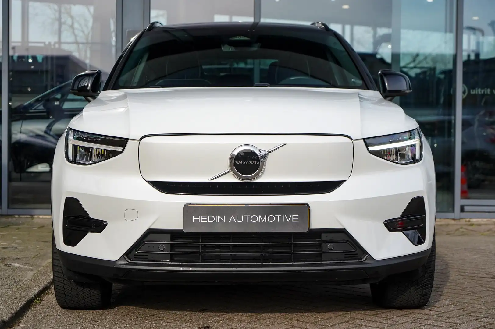 Volvo XC40 Recharge Plus 70 kWh | Automaat | Adaptive Cruise Blanc - 2